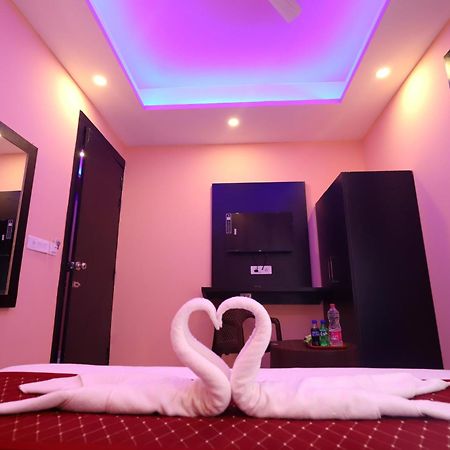 Suites Admiral Delhi Airport New Delhi Exterior photo