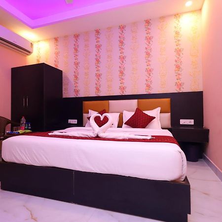 Suites Admiral Delhi Airport New Delhi Exterior photo