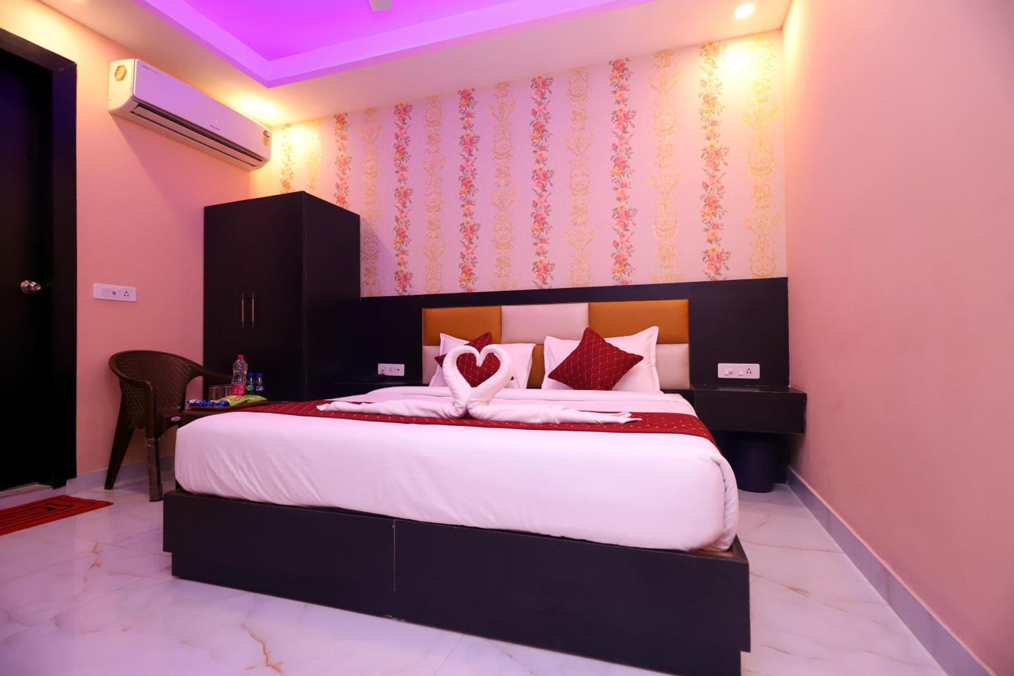 Suites Admiral Delhi Airport New Delhi Exterior photo